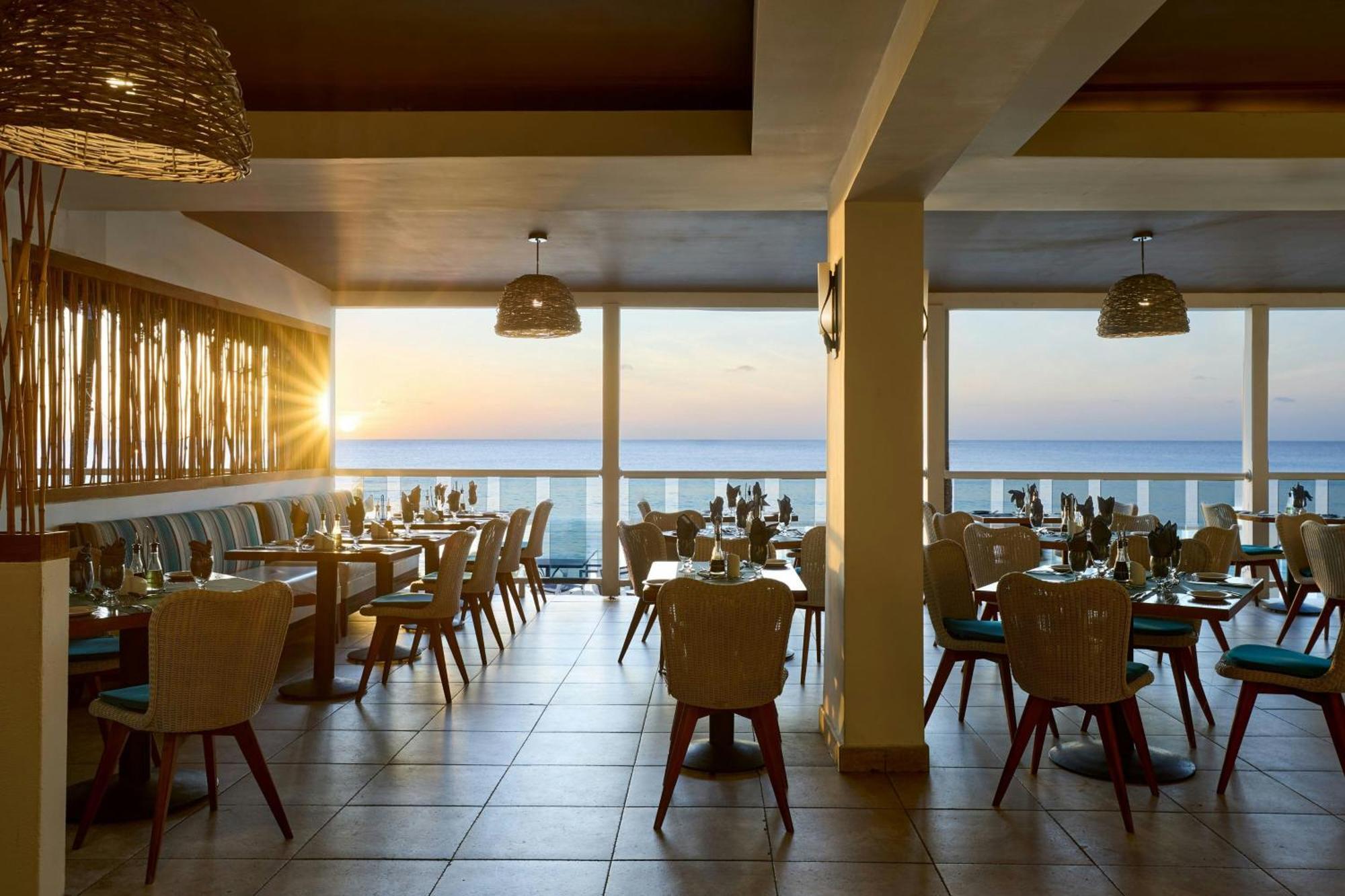 Waves Resort & Spa, Barbados, An Autograph Collection All-Inclusive Resort Άγιος Ιάκωβος Εξωτερικό φωτογραφία