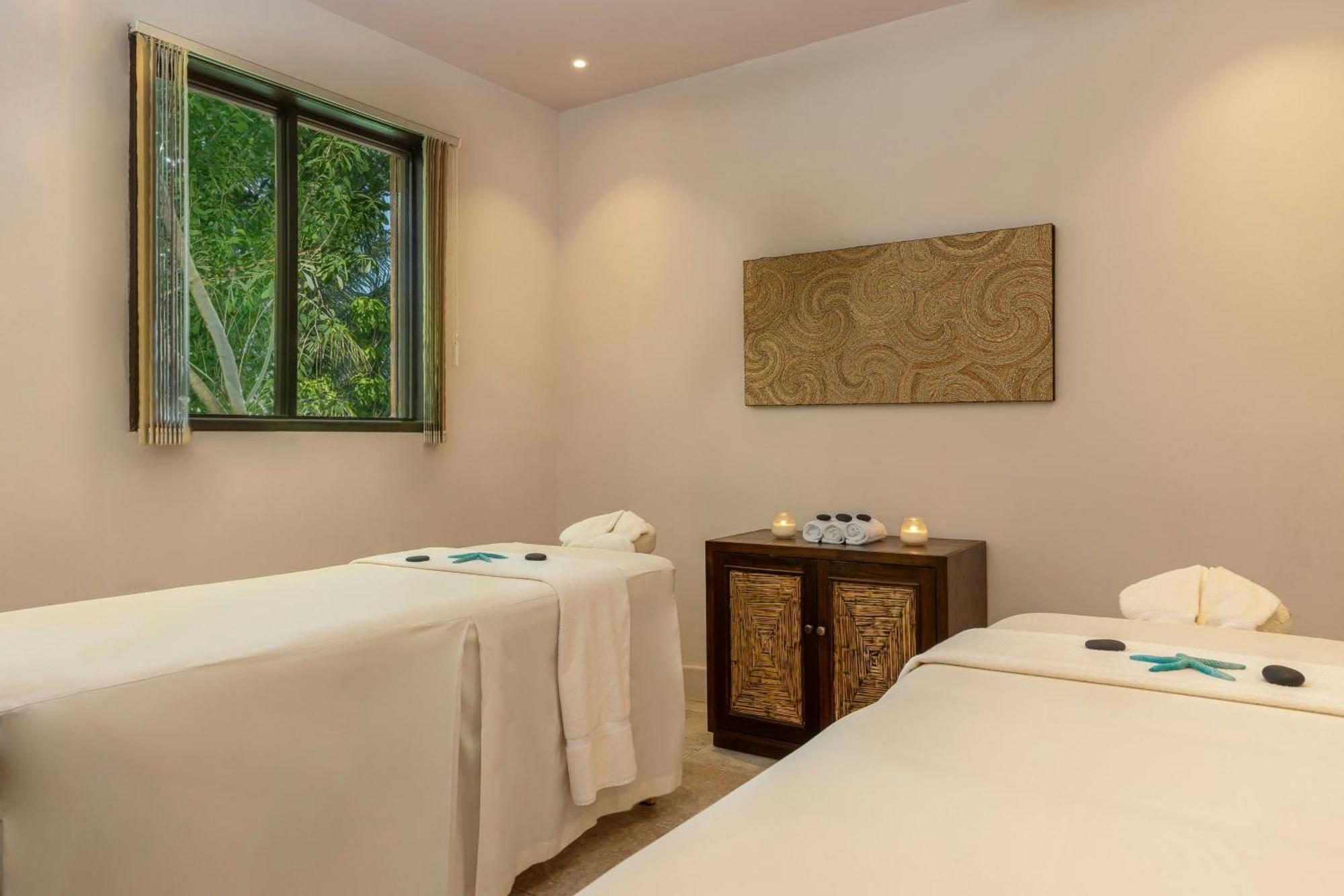 Waves Resort & Spa, Barbados, An Autograph Collection All-Inclusive Resort Άγιος Ιάκωβος Εξωτερικό φωτογραφία